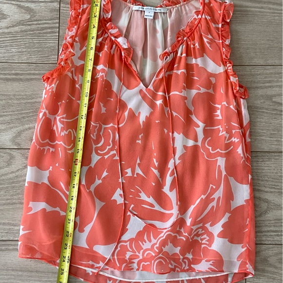 Diane von Furstenberg women’s top/ blouse. Size: 4 - Picture 3 of 8